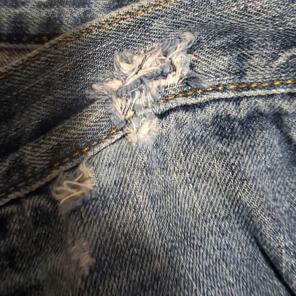 FreeWorld Quality Construction jeans for women - Picture 3 of 11